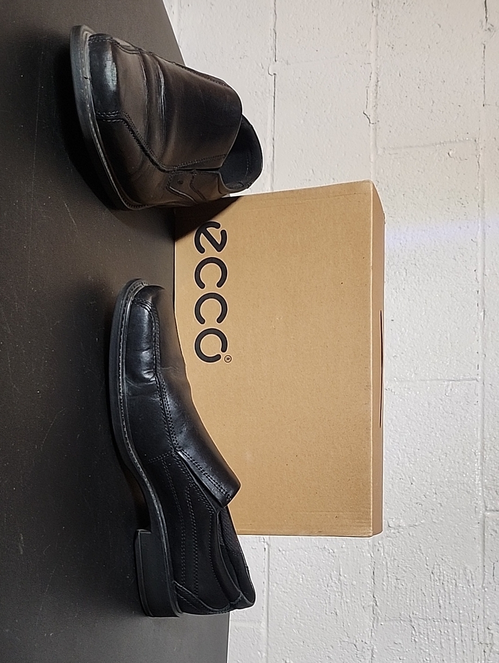 Ecco New Jersey Black Leather Slip-On Loafers